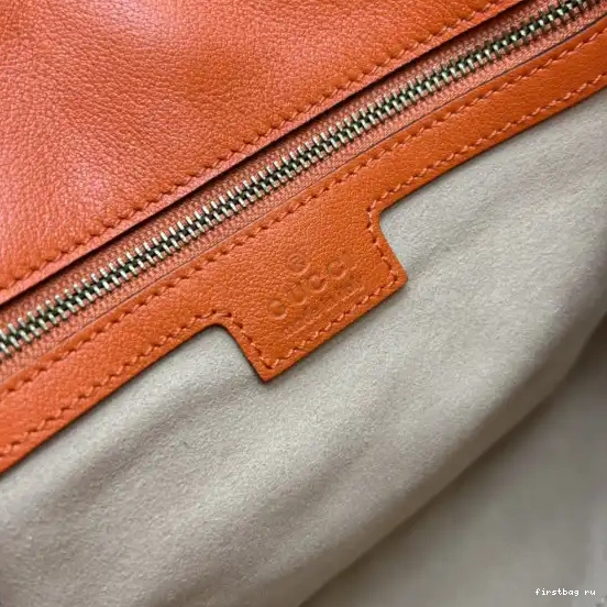First bag ru Gucci small shoulder Diana bag 0501